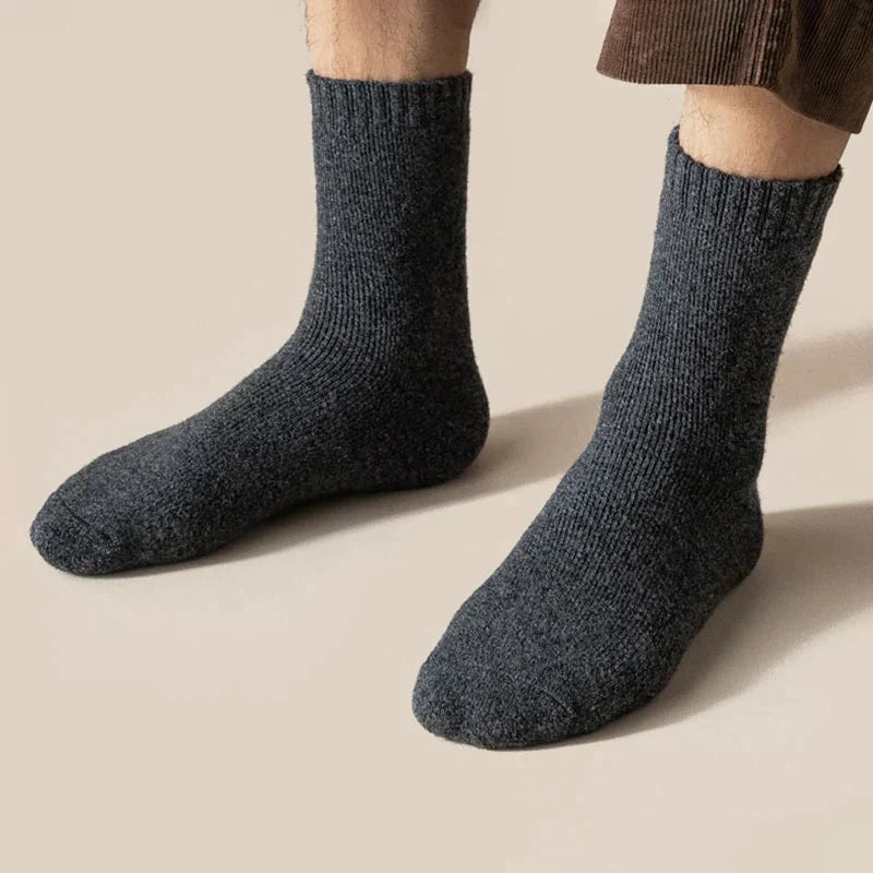 Chaussettes en laine d’hiver gris foncé